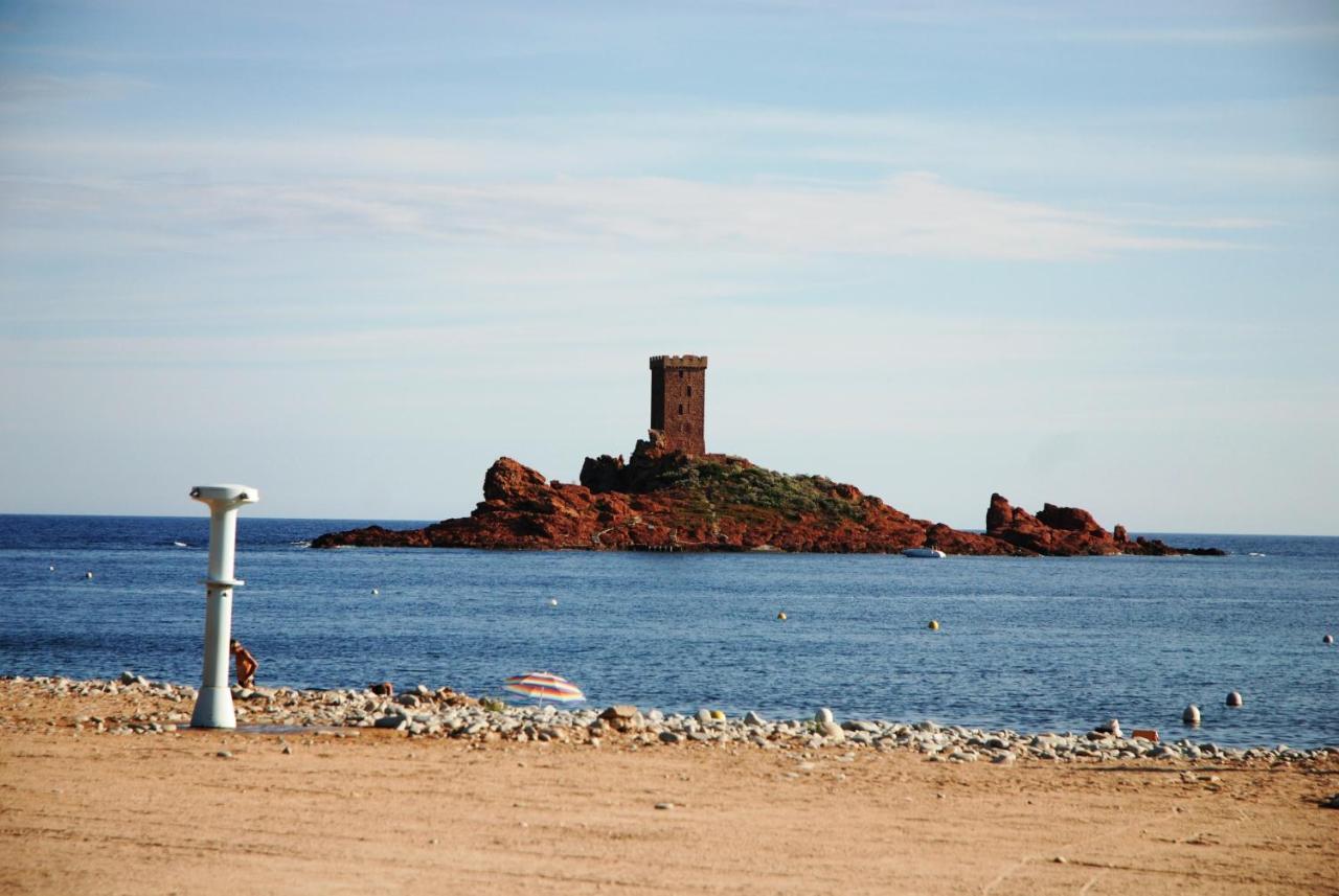 Agay Cap Esterel Village Allee Fleurs - F2 Clim Vue Golf Et Mer - Grande Terrasse Plein Sud Saint-Raphaël Exteriér fotografie