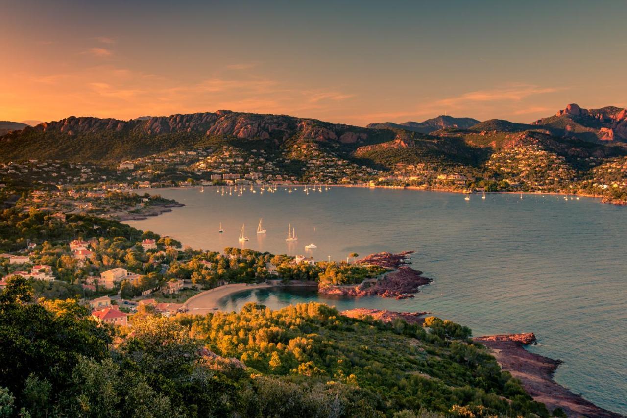 Agay Cap Esterel Village Allee Fleurs - F2 Clim Vue Golf Et Mer - Grande Terrasse Plein Sud Saint-Raphaël Exteriér fotografie
