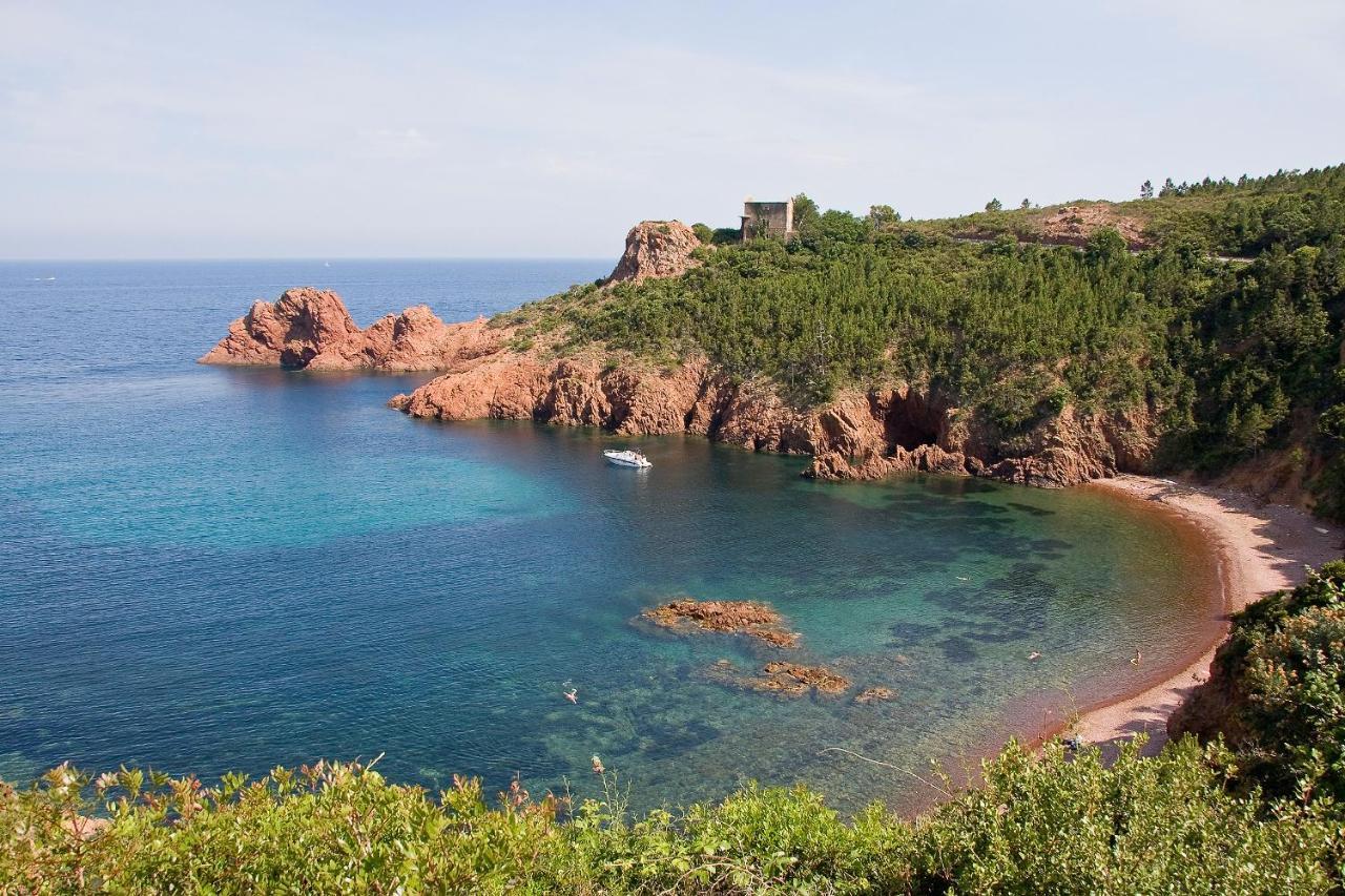 Agay Cap Esterel Village Allee Fleurs - F2 Clim Vue Golf Et Mer - Grande Terrasse Plein Sud Saint-Raphaël Exteriér fotografie