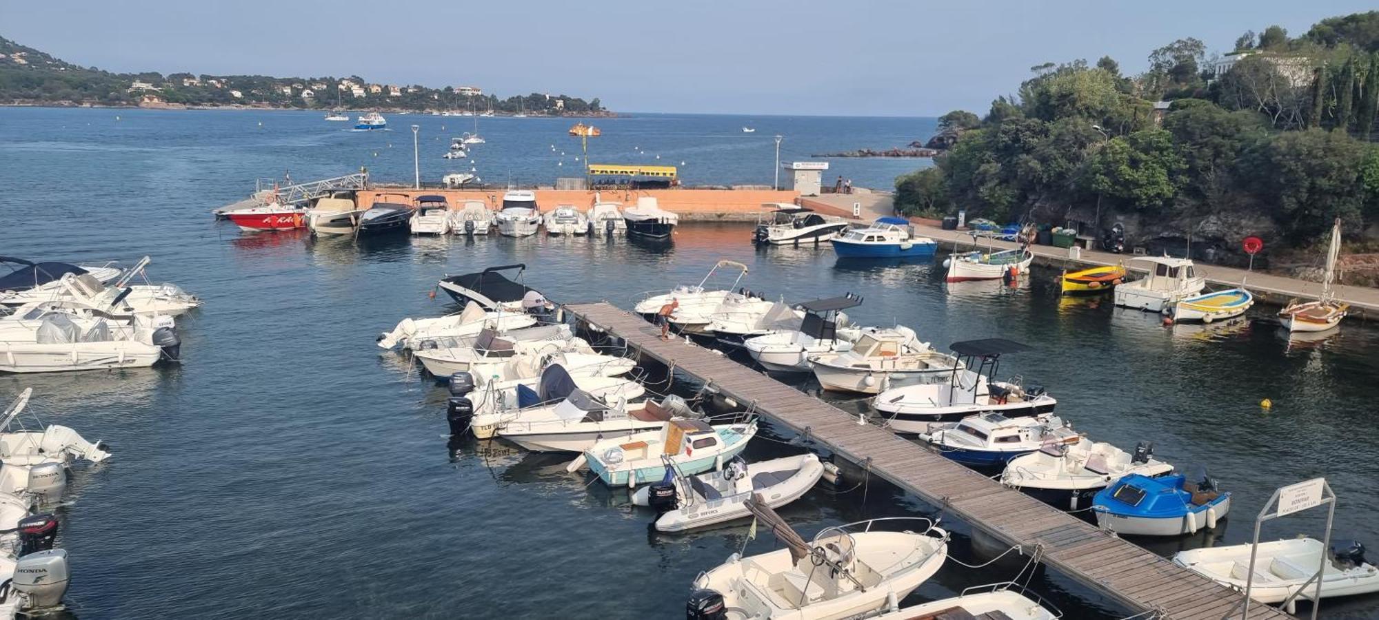 Agay Cap Esterel Village Allee Fleurs - F2 Clim Vue Golf Et Mer - Grande Terrasse Plein Sud Saint-Raphaël Exteriér fotografie
