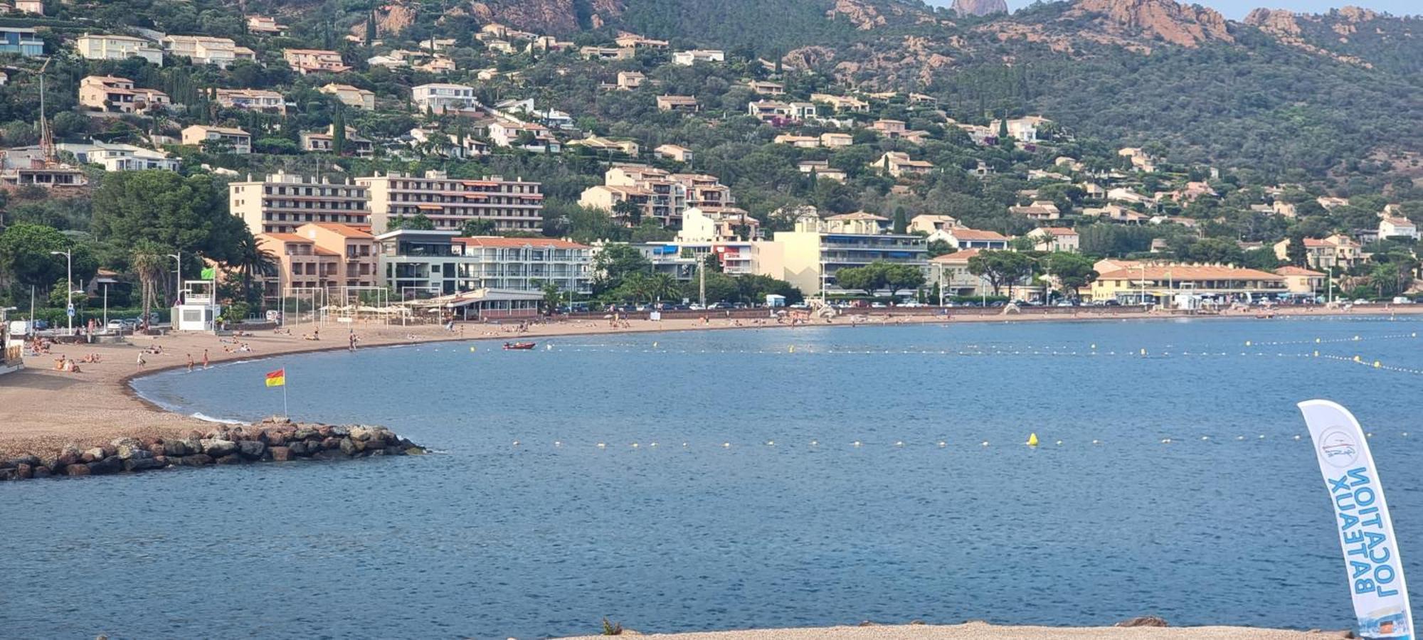 Agay Cap Esterel Village Allee Fleurs - F2 Clim Vue Golf Et Mer - Grande Terrasse Plein Sud Saint-Raphaël Exteriér fotografie