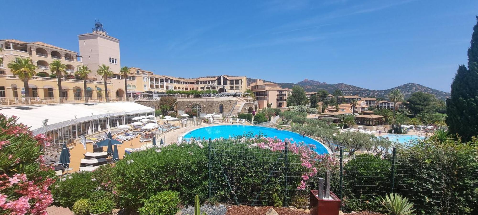Agay Cap Esterel Village Allee Fleurs - F2 Clim Vue Golf Et Mer - Grande Terrasse Plein Sud Saint-Raphaël Exteriér fotografie